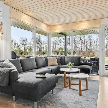 4 Bedroom In